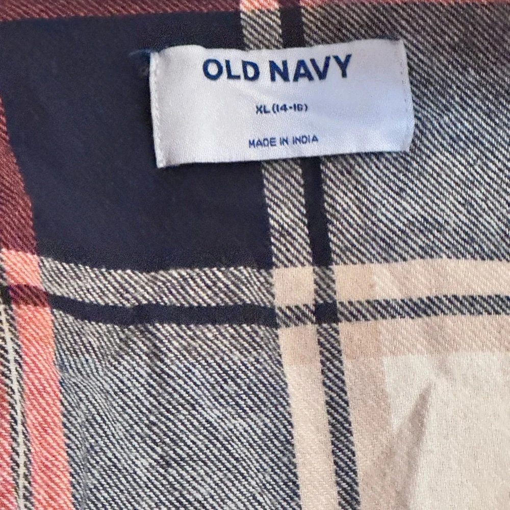 Boys 14-16 Old Navy Multicolor Plaid Shirt - Picture 2 of 3
